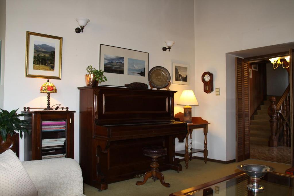 Bathurst Heights Bed & Breakfast Экстерьер фото