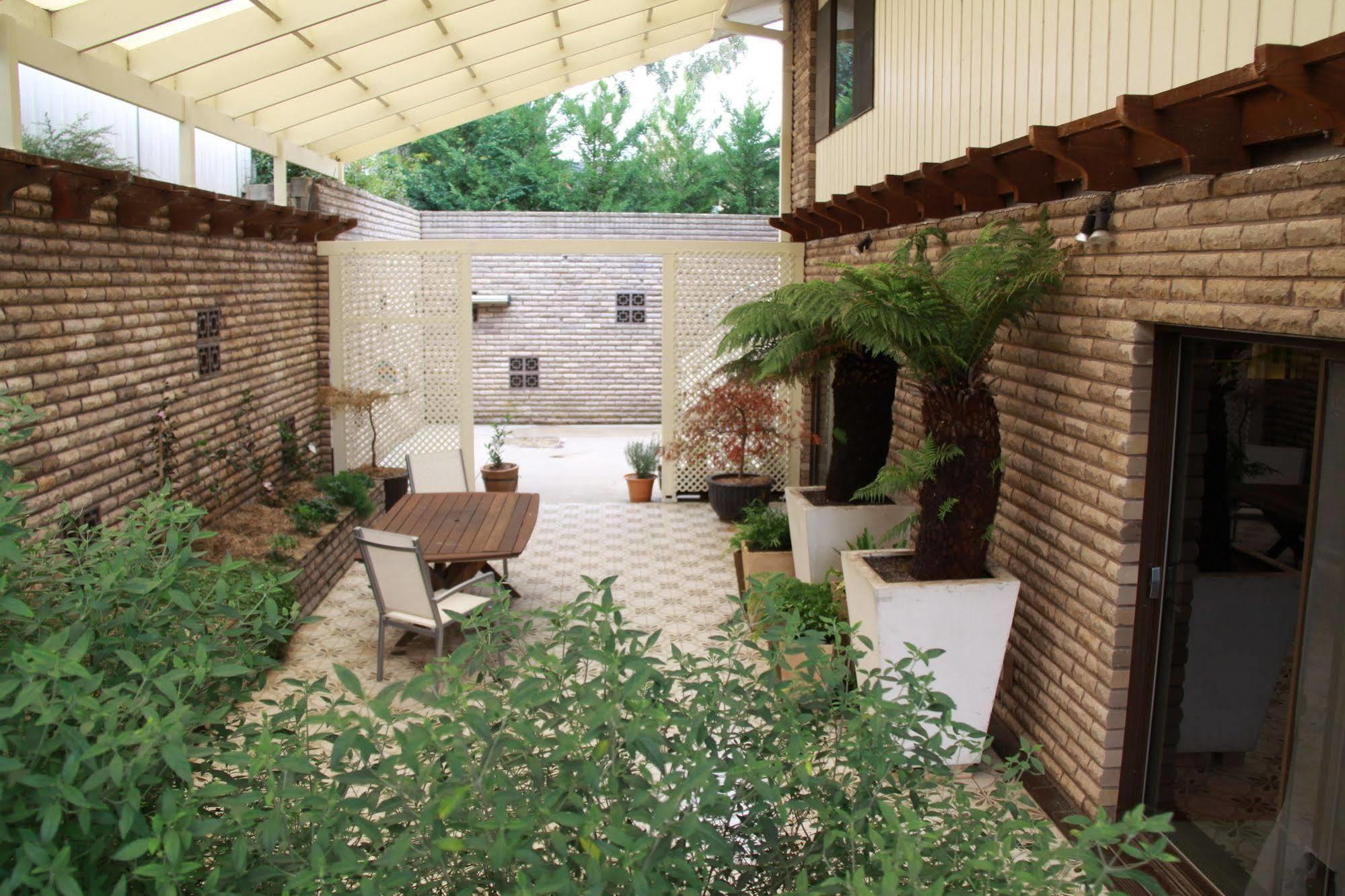 Bathurst Heights Bed & Breakfast Экстерьер фото