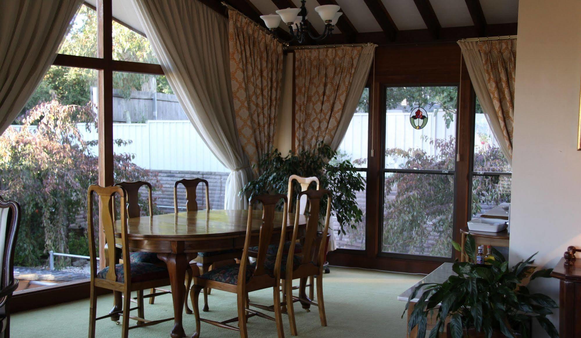 Bathurst Heights Bed & Breakfast Экстерьер фото